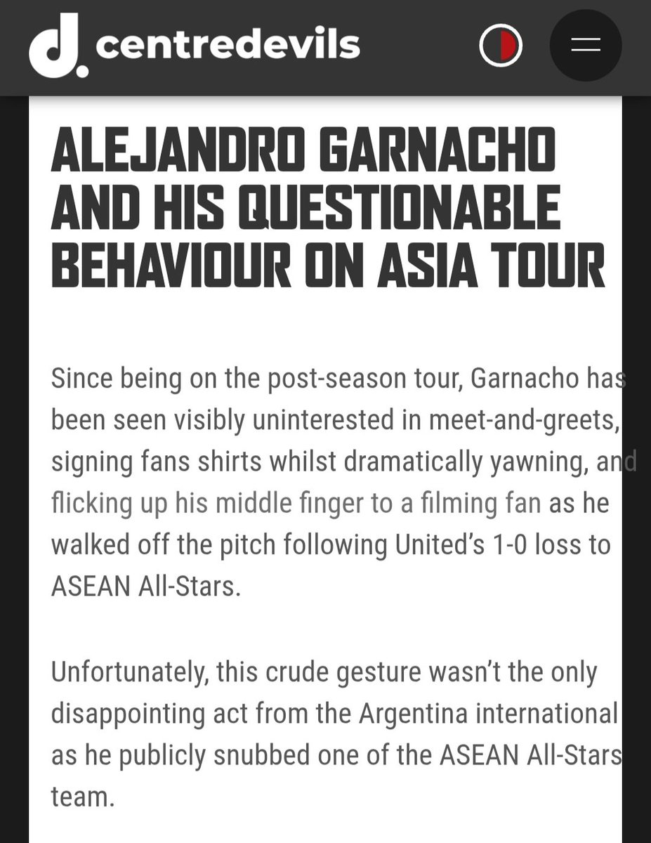RimauXI's tweet photo. Tunjuk jari tengah kepada peminat. Tak tunai janji tukar jersi dengan Aguero, jersi kutip dari lantai.

Tak apa.

Macamtu punya keji dia layan orang dari Malaysia, GLC akan tetap taja, syarikat media akan tetap sebar propaganda, orang Malaysia tetap berjaga malam tengok mereka. https://t.co/sIwUbMATGD