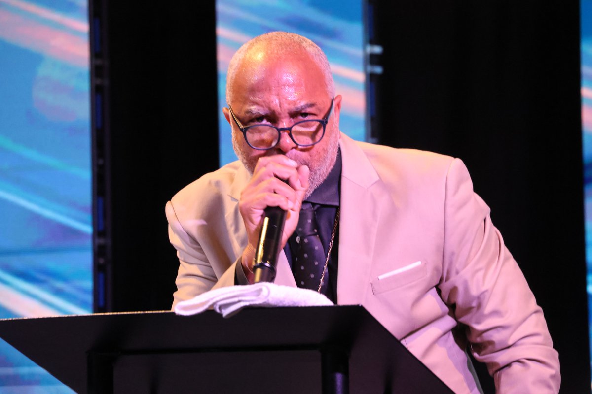pastortbrookins's tweet photo. It is such an honor to serve the Lord...an honor and a privilege to know Him...and honor, privilege and blessing to be used by Him. https://t.co/AMvfH22QFT