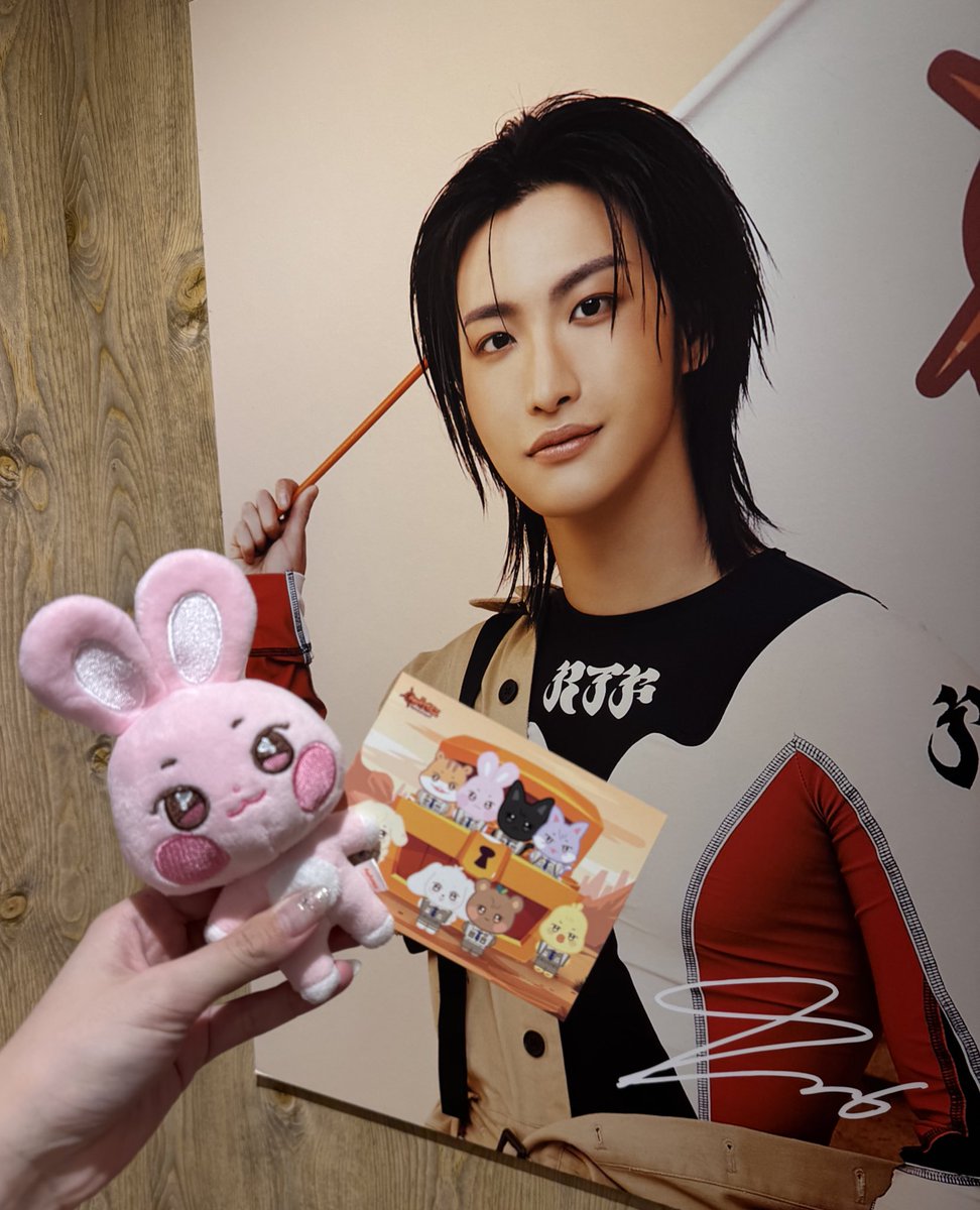 S32Ck's tweet photo. 来ました〜🫶
みんなかわいい！！！
#에이티즈 #애니티즈 #エイティーズ
#ANITEEZ_INTREASURE_IN_TOKYO #애니티즈인트레저인도쿄
#ATINYが来たよ
#사운드웨이브 #SOUNDWAVE https://t.co/VZgdKAfNJJ