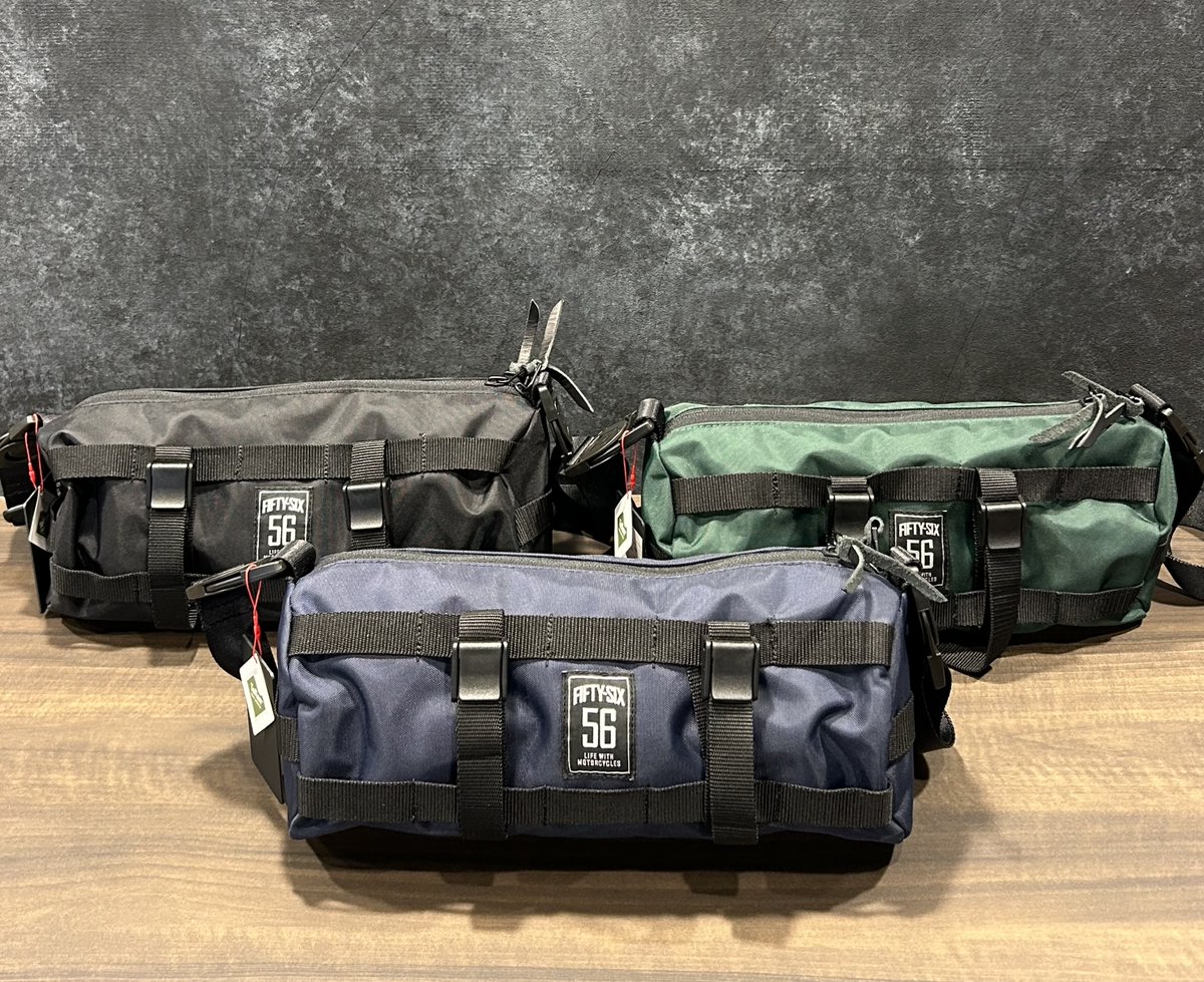 こんにちは? 本日、18:00まで営業しております♪ 『ROLL BAG』 この 