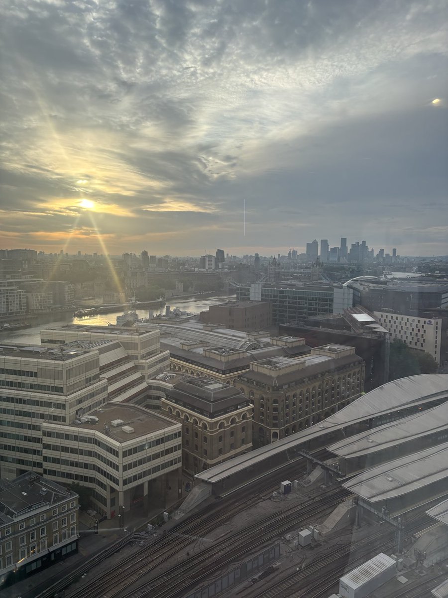 It’s a beautiful day - start it here with us ⁦<a href="/TalkTV/">Talk</a>⁩ ⁦<a href="/drdavidbull/">Dr David Bull</a>⁩ from 06:00! 🥰