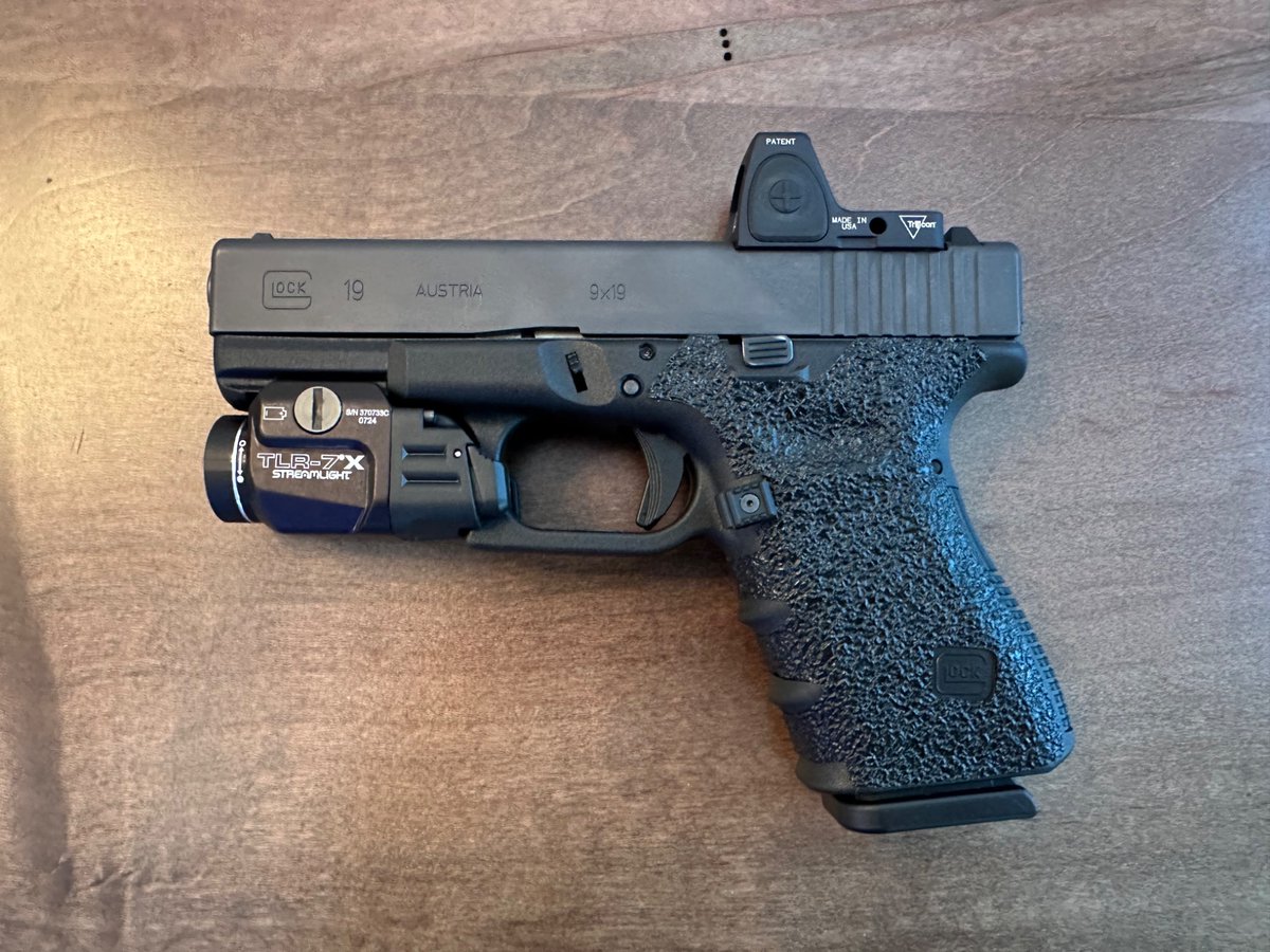 Gun