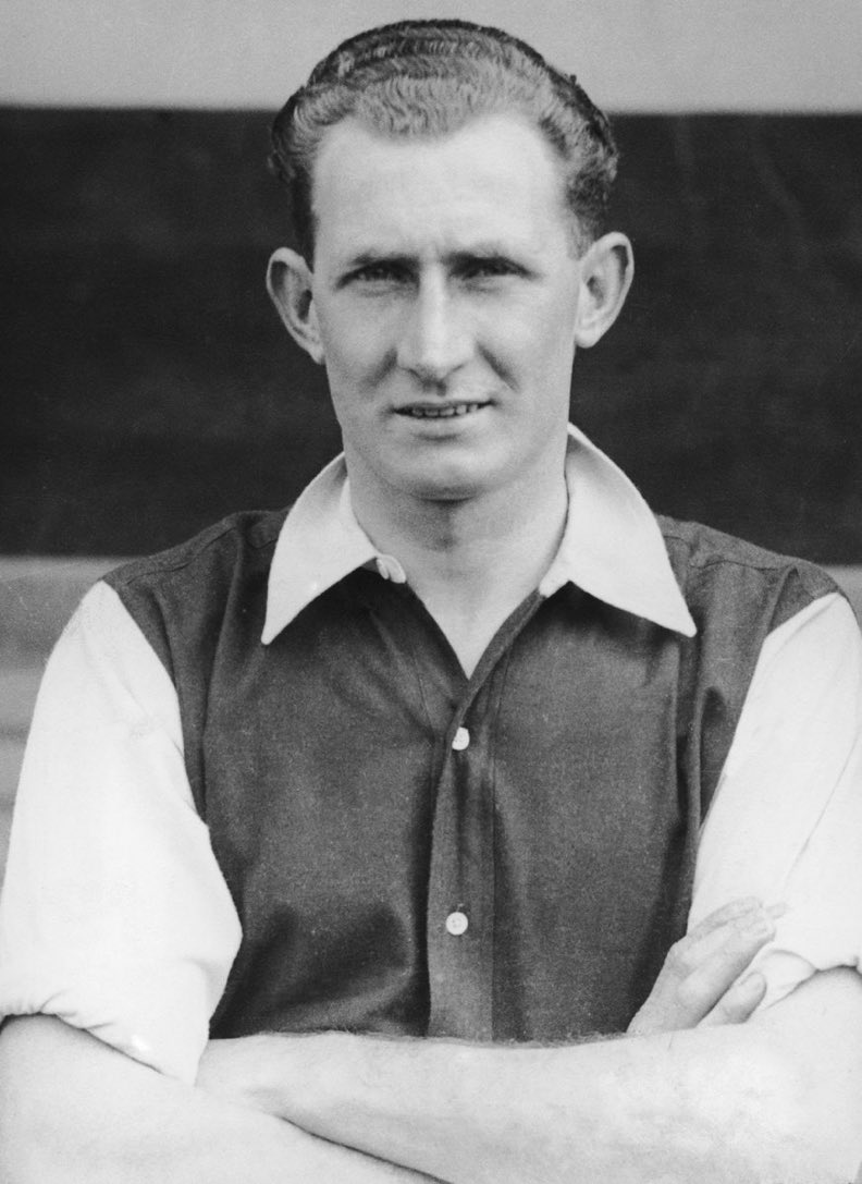 31 May 1937: Arsenal beat Copenhagen 5-1. Scorers Crayston (pictured) Davidson, Lewis, Biggs, Nelson. 

This was the third match of a five match series taking in Sweden, Denmark and Belgium.

<a href="/Arsenal/">Arsenal</a>