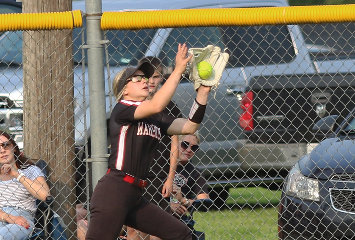 GregShashack's tweet photo. Carrollton turns same trick, beats Calhoun for sectional softball title https://t.co/Onv27XHsw3 via @altontelegraph https://t.co/849PsCss9B