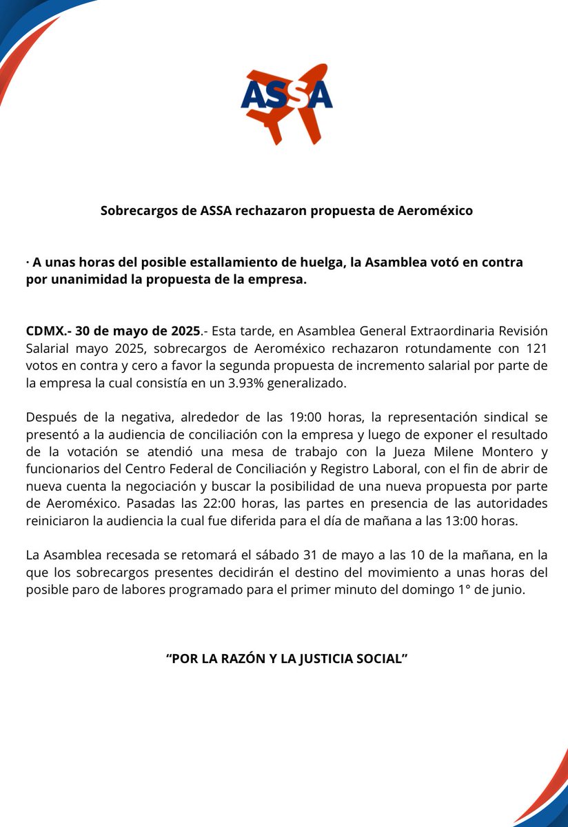 A unas horas del posible estallamiento de huelga en #Aeroméxico, #sobrecargos rechazaron la propuesta de la empresa del 3.93% de incremento salarial.