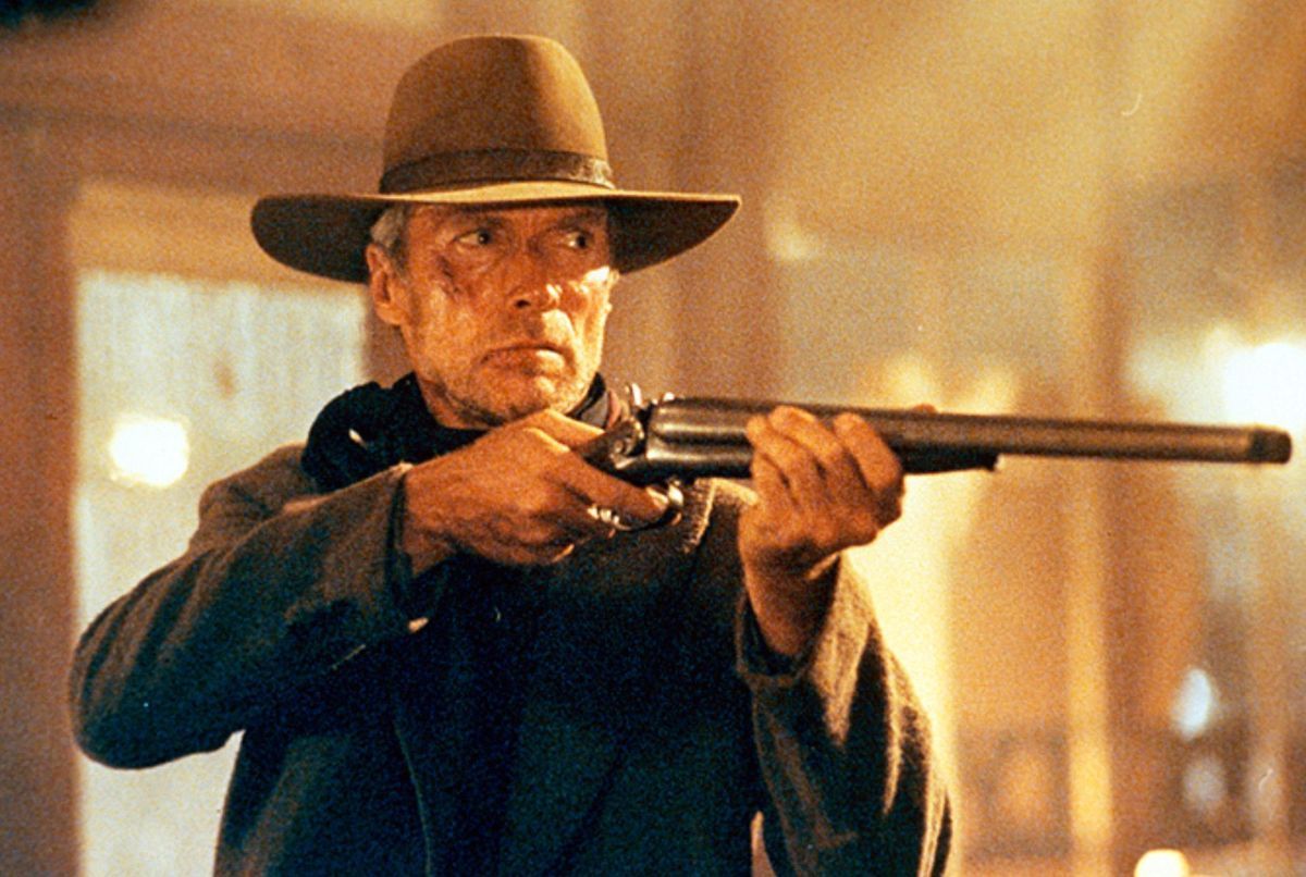 sept_illusion's tweet image. Le grand #ClintEastwood fête aujourd'hui ses 95 ans et vient d'annoncer qu'il travaillait ENCORE sur un nouveau film. Incroyablement inoxydable !
D'ailleurs quel est votre film préféré réalisé par cette immense légende et pour quelles raisons? Le débat est ouvert en commentaire.