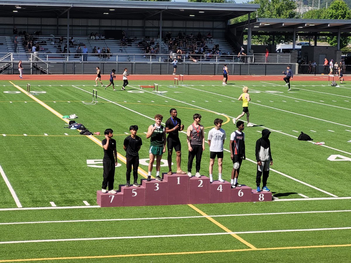 FlorianPohl_'s tweet photo. Kingco District Championship
100m: 11.27
200m: 22.84 (lane 6 in vid)
qualified for state #wiaatrack https://t.co/ZQHqKOZGl0