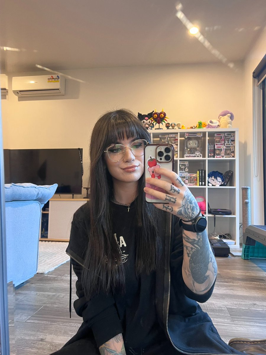 life update: I got bangs