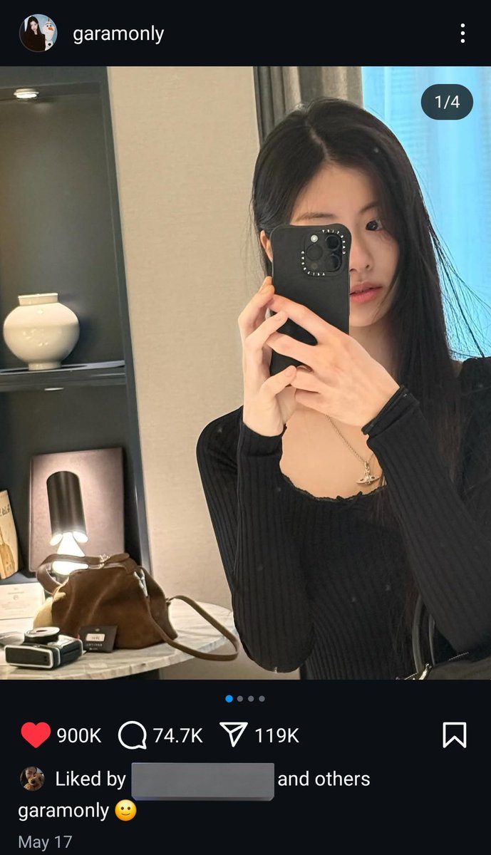 Garam's first instagram post has reached 900k likes. Congratulations!

#GARAM #김가람