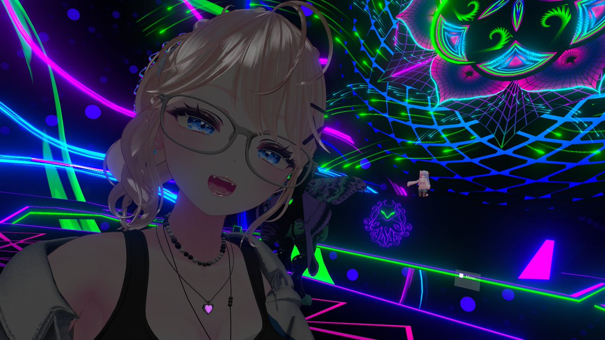 梅雨の空サイケにまみれ酒ススム　いぇ～い🫶🤟