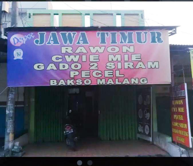 onyndisa's tweet photo. Dijual Rumah 🏠 

Lokasi sangat strategis cocok dijadikan tempat usaha karena daerah ramai, di Harapan Indah - Bekasi 

LT : 90
LB : 140++
Kamar tidur : 4
Kamar mandi : 3
Lantai : 2
Sertifikasi : SHM 

Minat? Langsung DM aja kak🙏🏻

#dijualrumah #rumahbekasi #jualrumah https://t.co/7r5r7NccDR