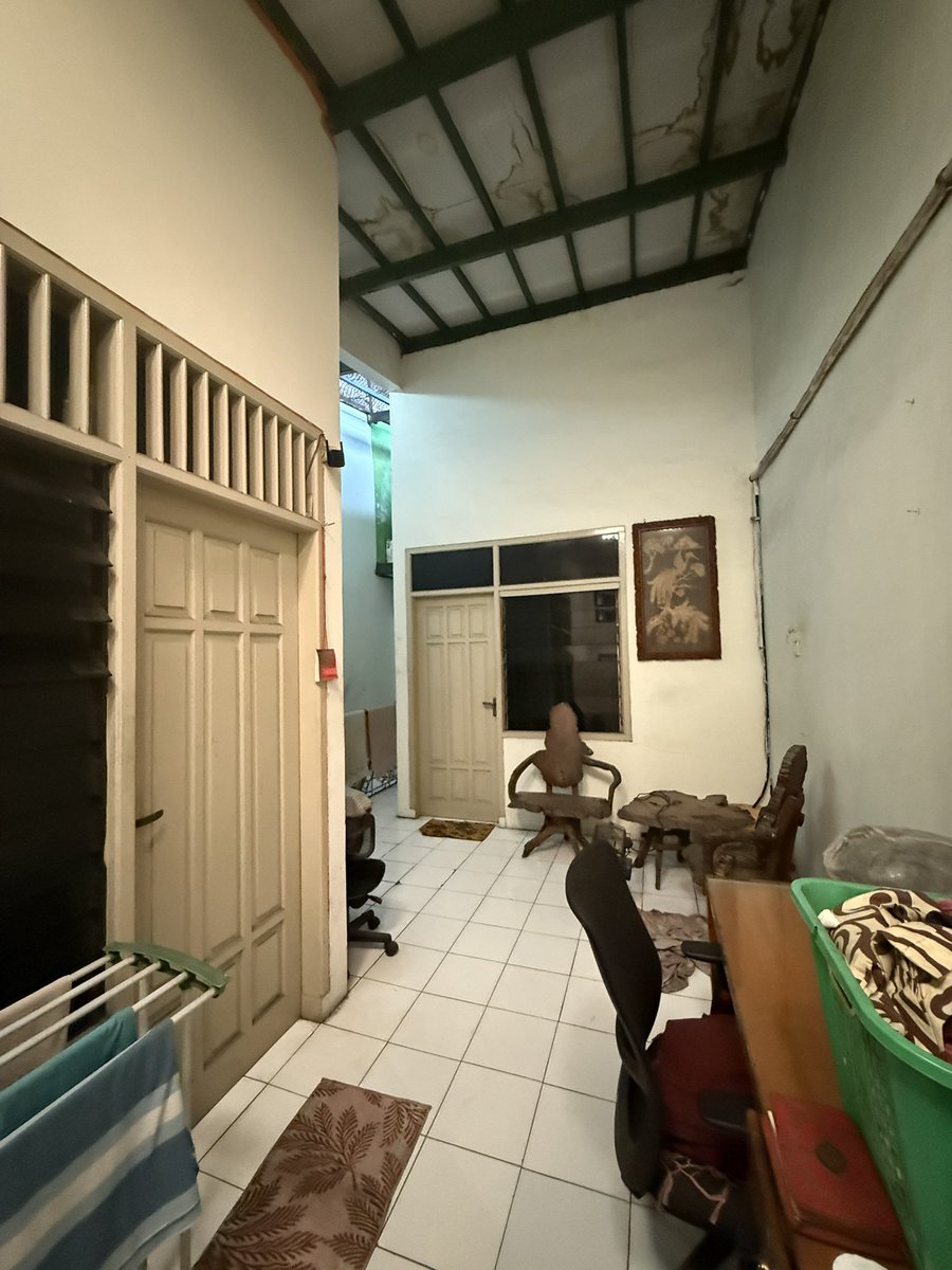 onyndisa's tweet photo. Dijual Rumah 🏠 

Lokasi sangat strategis cocok dijadikan tempat usaha karena daerah ramai, di Harapan Indah - Bekasi 

LT : 90
LB : 140++
Kamar tidur : 4
Kamar mandi : 3
Lantai : 2
Sertifikasi : SHM 

Minat? Langsung DM aja kak🙏🏻

#dijualrumah #rumahbekasi #jualrumah https://t.co/7r5r7NccDR