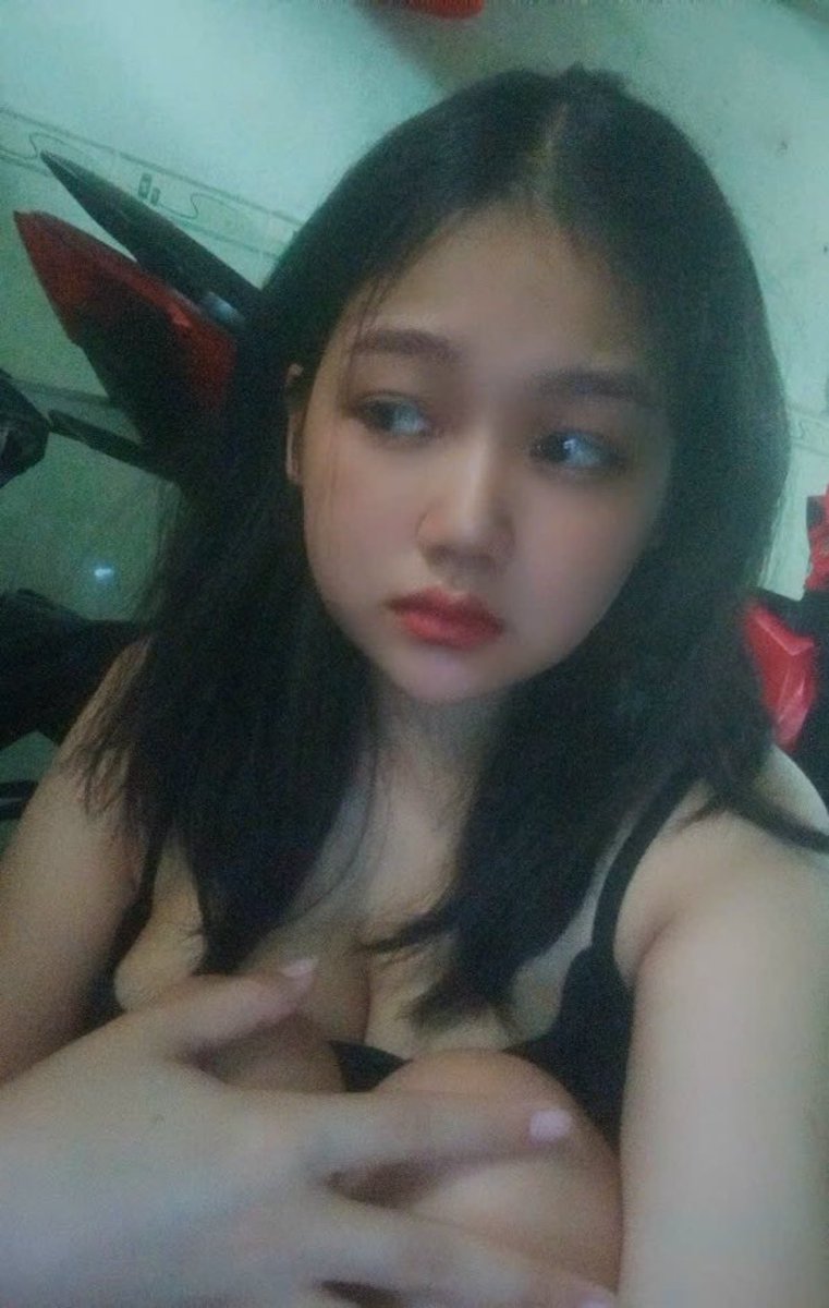 Ngồi lên mặt anh anh có chịu