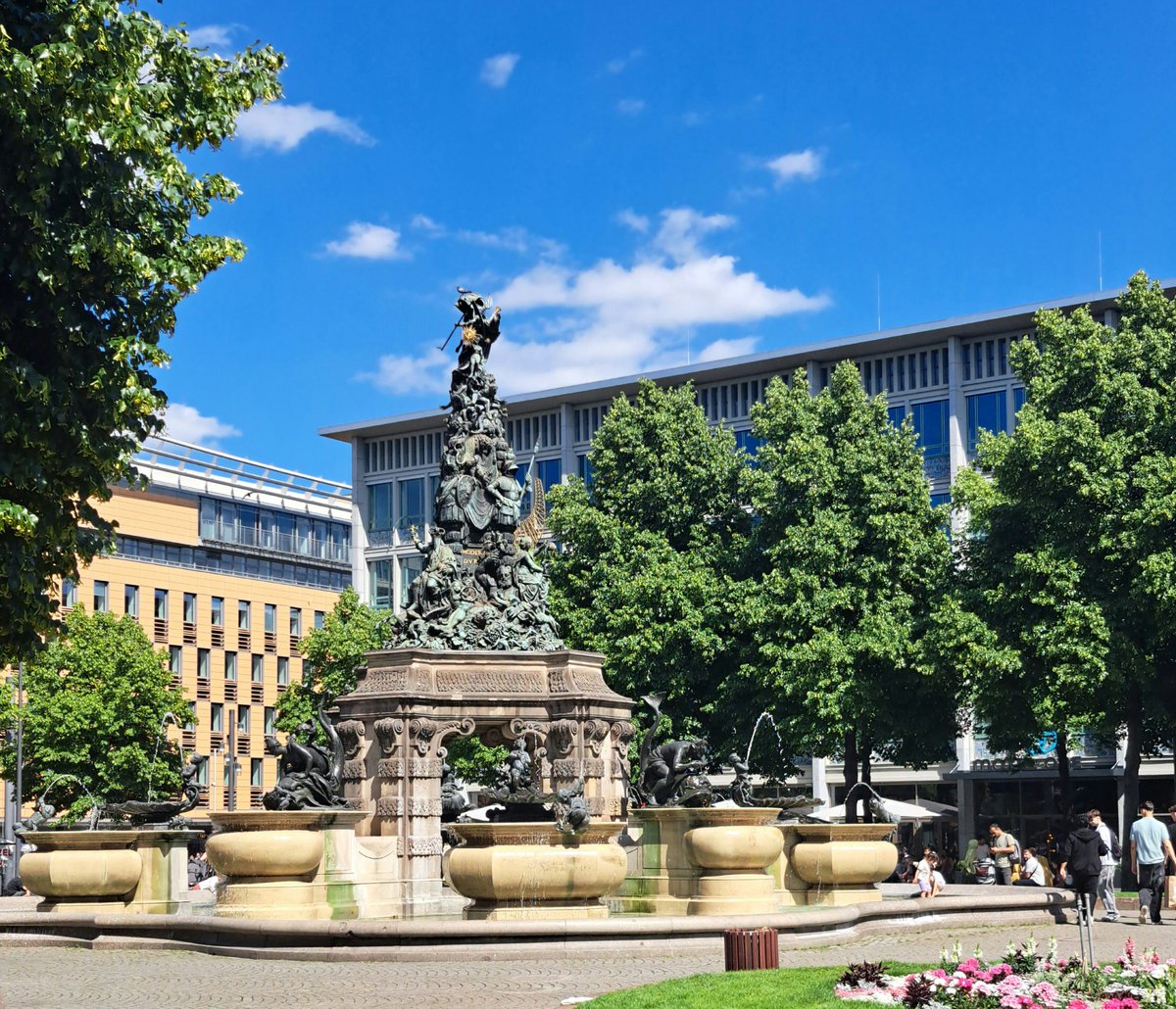 Hallo zusammen, viele Grüße von meinem Kurztrip nach Mannheim. 🙋‍♂️☀️