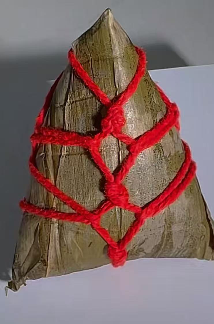 official69880's tweet photo. Happy Dragon Boat Festival!

🍙 Eating Zongzi – Pyramid-shaped glutinous rice dumplings with sweet or savory fillings.

#morii #moriiproduct #novelties #moriinovelties #pleasureproducts #adultproducts #dragonboat #DragonBoatFestival #Zongzi https://t.co/kNt32ysT92