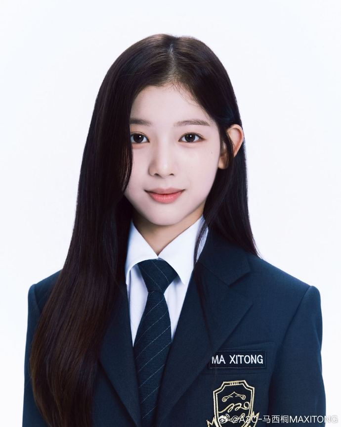 wearea2o_family's tweet photo. HAPPY BIRTHDAY #MAXITONG 🎂🥳💜

#A2O #A2O_ROOKIES #A2O_MAXITONG #MAXITONGDAY #HAPPYBIRTHDAY #WeAreA2O_Family https://t.co/cEaGarojG3