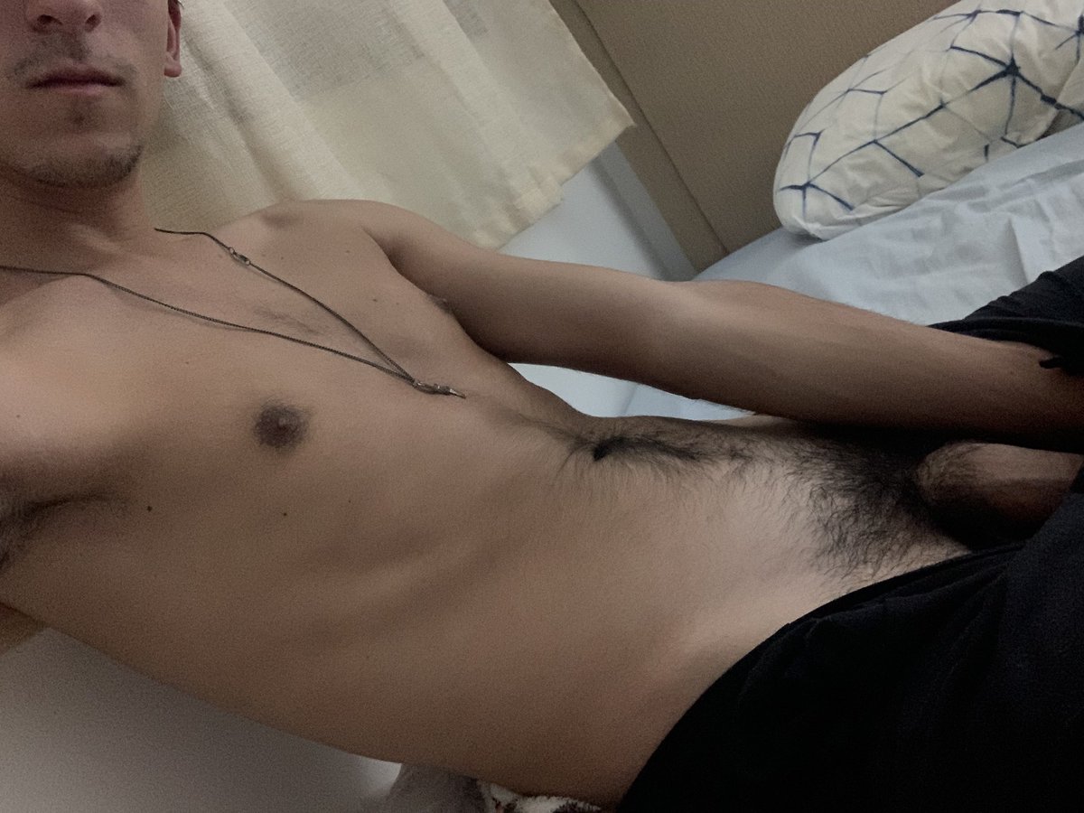 Quiero dormir abrazado a alguien, quien se presta? 🥶