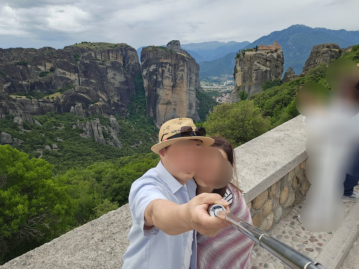 만남하느라 한동안 여행도 못했는데
이번에 점수좀 따야겠어요 ㅎ
그래야 잘따라다니지 ㅋㅋ

#메테오라 #그리스