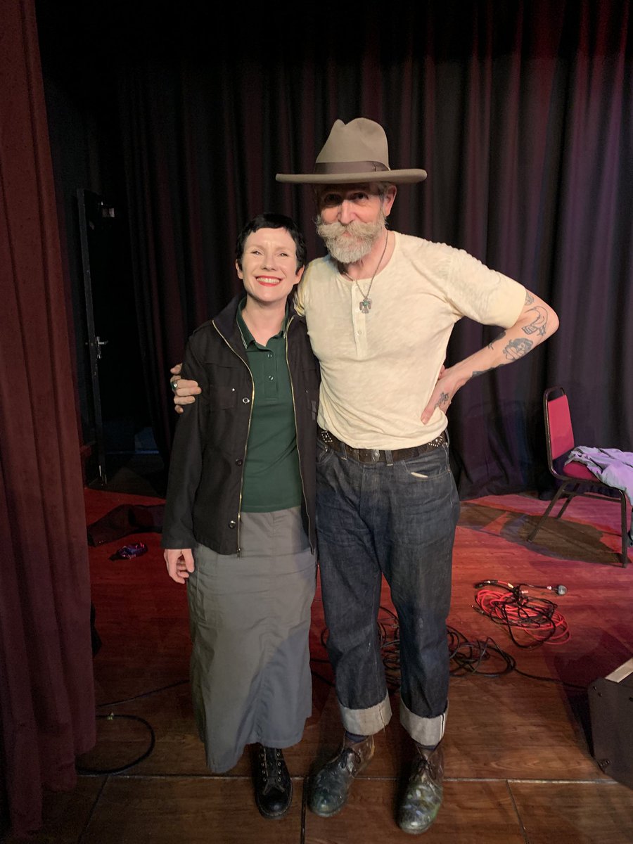 Beth Taylor tweet media