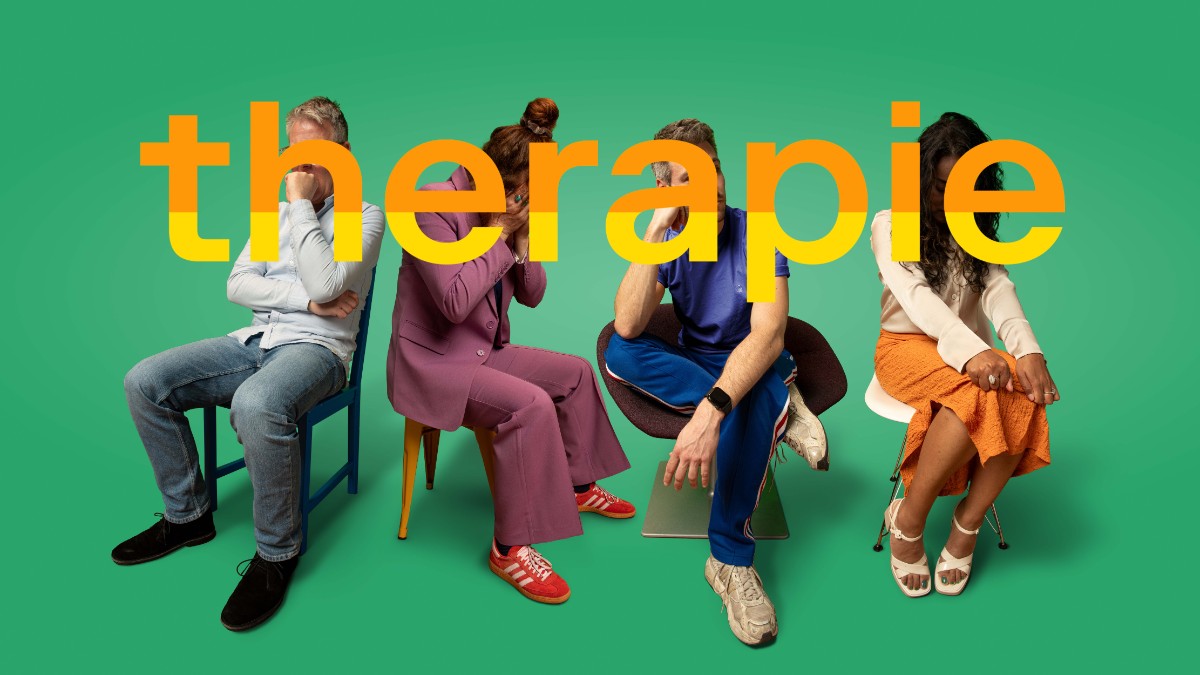 EARCATCH's tweet image. 📺 Vanaf maandag 2 juni wekelijks op NPO Start met #audiodescriptie via #Earcatch: Seizoen 2 van Therapie!

De vierdelige serie laat op integere wijze de intieme gesprekken tussen therapeut en cliënt zien die normaliter achter gesloten deuren plaatsvinden. 

#IkKijkMeeMetAD #SAVT