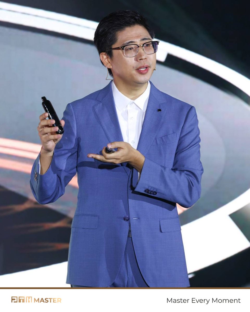 **Firstunion’s premium techcology brand, PTH

PTH: Master Every Moment
Last night wasn’t just a launch—It is also an innovation in heated tobacco product.

“For 21 years, Firstunion’s motto has been ‘Innovate or Obsolete.’