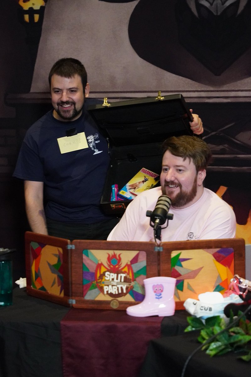 There are only a few hours left to get your Postman charity shirts and NOT Elliott hats! All sales profits will be added to the campaign total.

Available until 11.59pm AEST with all orders now 10% off!
splitthepartytv-shop.fourthwall.com/en-aud