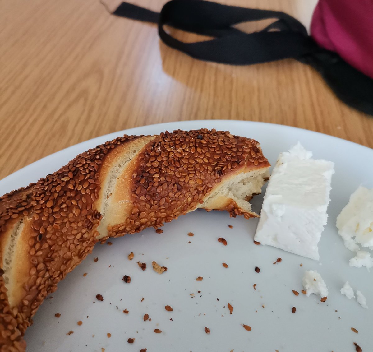 Bizde şımartesi yok cumartesi nöbeti var
Günaydın