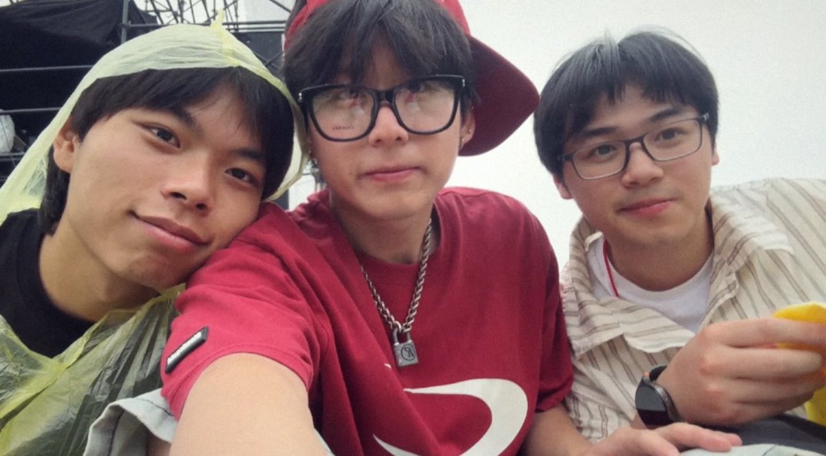 与两个小宝宝<a href="/xcxyjszyd/">香菜洗衣机</a> <a href="/ihateevery1233/">·</a>