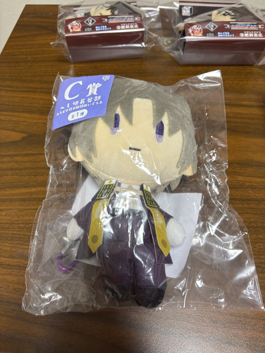 to_radu's tweet photo. 【交換】フリュー みんなのくじ みんくじ 御伴散歩 御伴くじ お散歩 おさんぽ その3 その2
刀剣乱舞

求: 鶴丸国永 カラビナ付き御伴ぬいぐるみ

譲: 膝丸 カラビナ付き御伴ぬいぐるみ
　へし切長谷部 カラビナ付き御伴ぬいぐるみ
D賞　E賞　F賞　G賞　画像のもの https://t.co/uuDMGTaBfO
