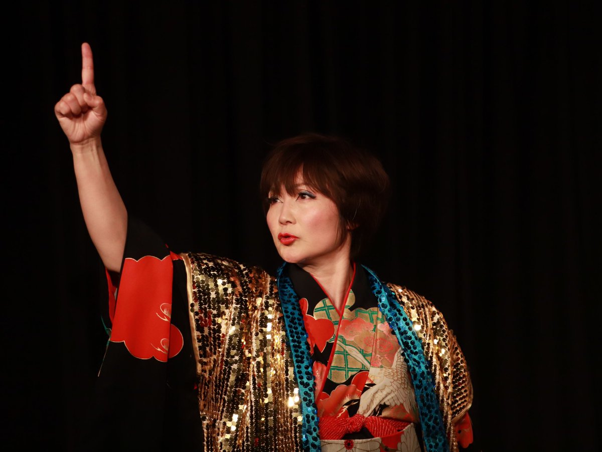 上演時間3時間(休憩あり)東京•名古屋方面からお越しになる皆様、地元静岡は焼津近辺からの皆様、まだまだ入れます。残りわずかなんて嘘です笑

何も考えないで観れます
そんな週末です

焼津文化センター小ホールで6/7（土）15:00開演

待ってます。連絡をください
#静岡 #やいづ #演劇 #焼津