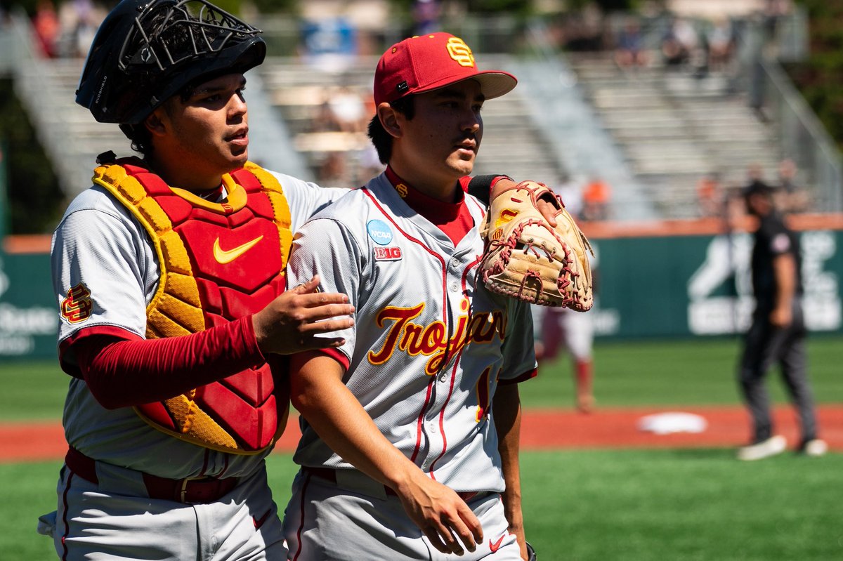 USC_Baseball's tweet photo. Dynamic duo on Friday ✌️

@richardtejeda16 x @Cadenaoki https://t.co/nLHIh9Ff1W