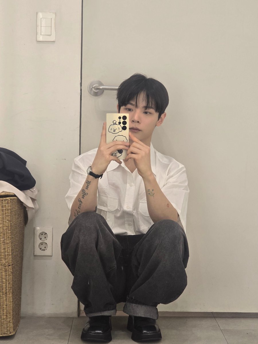 예찬씨는 정말 … 옷을 정말 잘 입으심