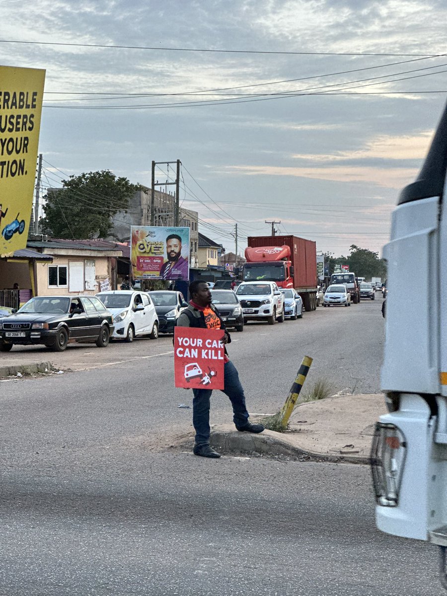 The Motochecker tweet media