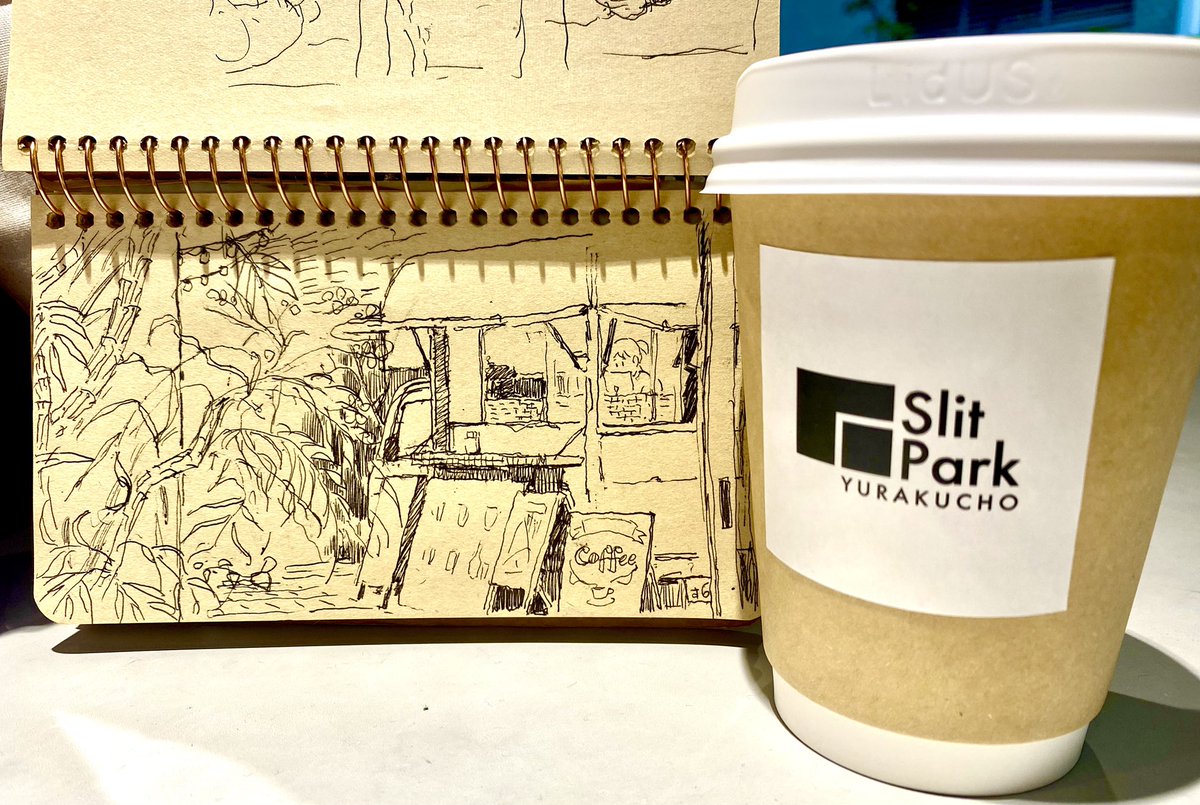 higurenosato's tweet photo. #日々描く
#外スケッチ
#sketch 
 お分かりいただけるだろうか
奥のキッチンカー
描いてみました https://t.co/noxfqeCTDt