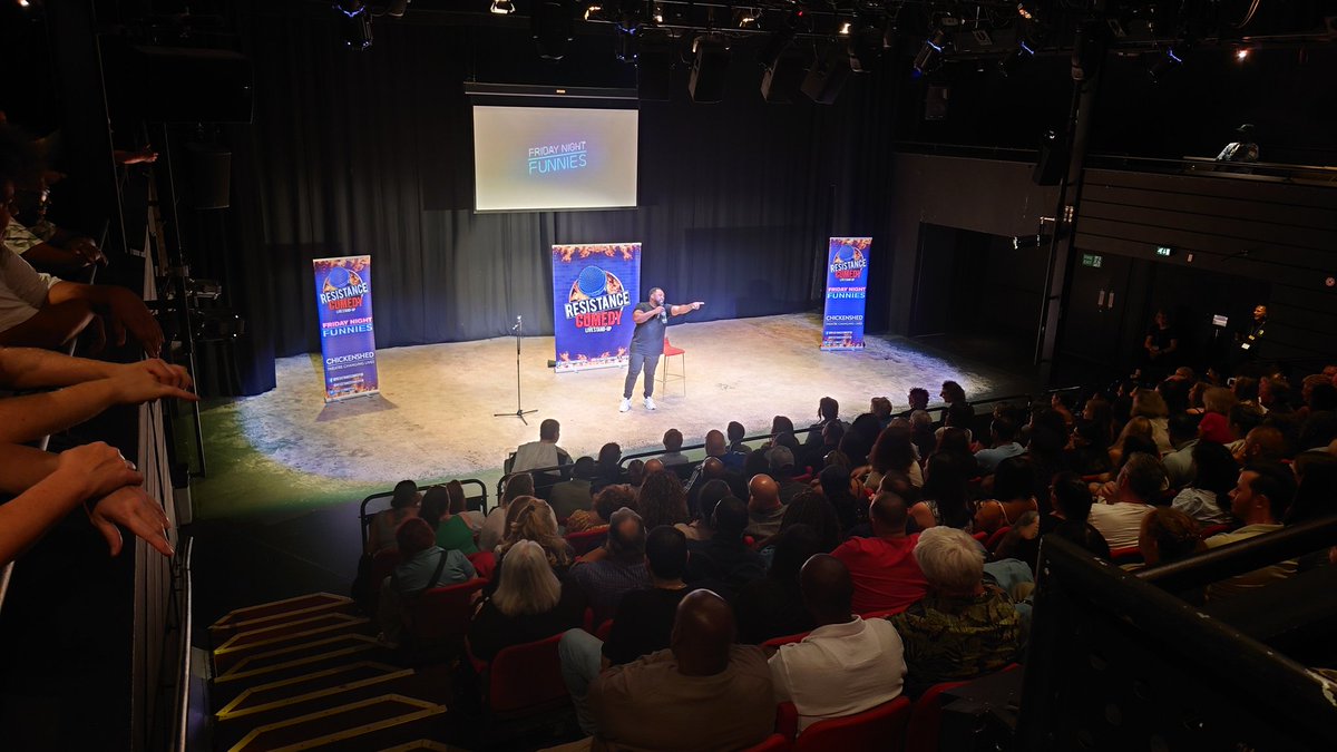 ✨ Huge thanks to everyone who came to Friday Night Funnies Go Large at <a href="/CHICKENSHED_UK/">CHICKENSHED</a>! Our headliner Aurie Styla killed it, and big love to Sapphire McIntosh, Junior Booker, Sophie Garrad, Sol Bernstein, Samantha Day &amp; President Obonjo! See you at the next one! 🎭✨