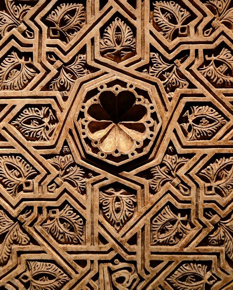 Carole Terpereau (@etwterp) on Twitter photo Entrelacs...
Moulage d'un décor architectural (1880-1900)
HDE du Var, Draguignan
Exp. "Jardins et Palais d'Orient"
22 déc. 2024
#mathsartist #mathpics #draguignan #hdevar #geometrie #entrelacs <a href="/InterlaceKnots/">Interlace Knotwork</a>
🔶 RV sur Instagram:
📸🖍️MATHS_ARTIST✏️🎨instagram.com/maths_artist?u… Entrelacs...
Moulage d'un décor architectural (1880-1900)
HDE du Var, Draguignan
Exp. "Jardins et Palais d'Orient"
22 déc. 2024
#mathsartist #mathpics #draguignan #hdevar #geometrie #entrelacs <a href="/InterlaceKnots/">Interlace Knotwork</a>
🔶 RV sur Instagram:
📸🖍️MATHS_ARTIST✏️🎨instagram.com/maths_artist?u…