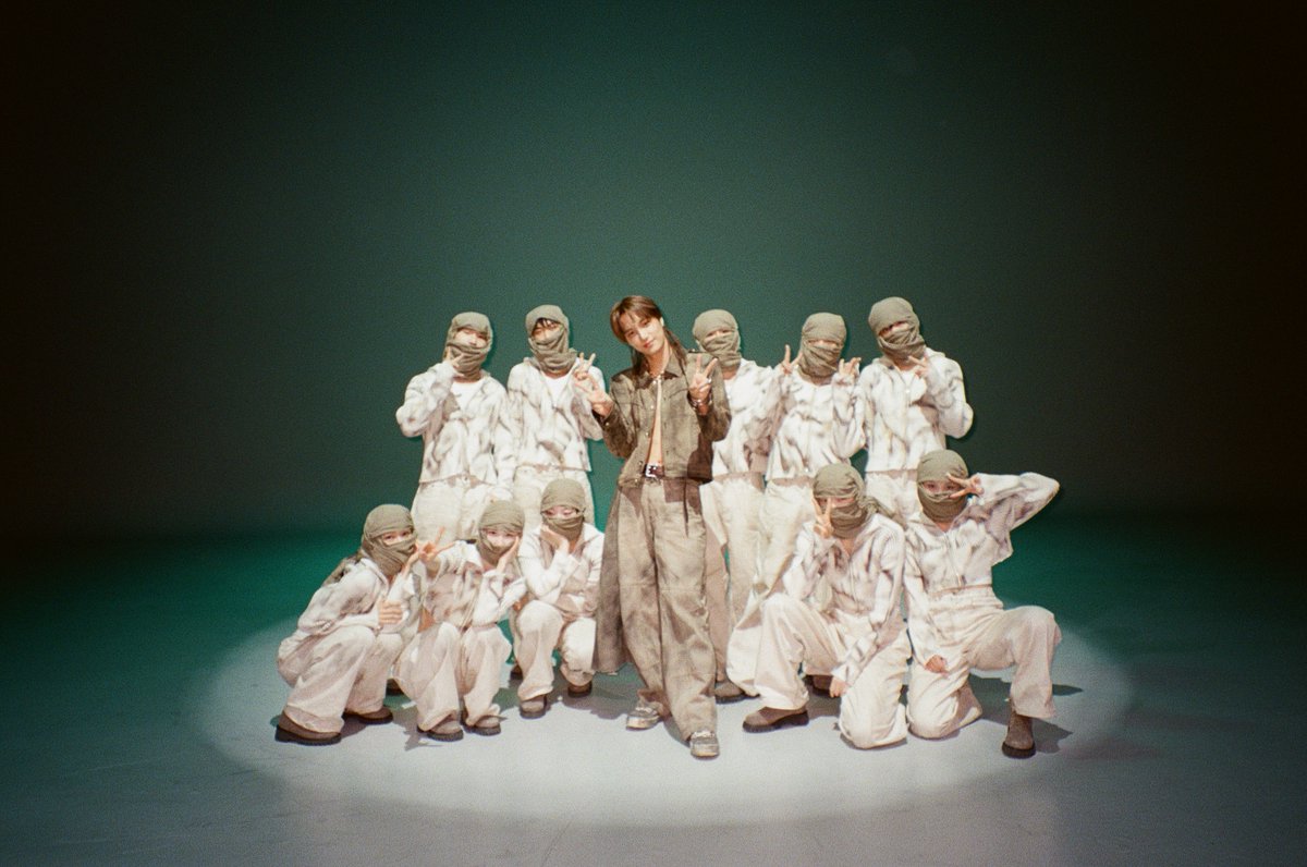 필름카메라로 기록한 5월의 추억📸 6월에도 쭈욱 엠투와 함께해요❣ #5월의엠투 #M2film #SC_ORIGINAL #KAI #카이 <a href="/weareoneEXO/">EXO</a>