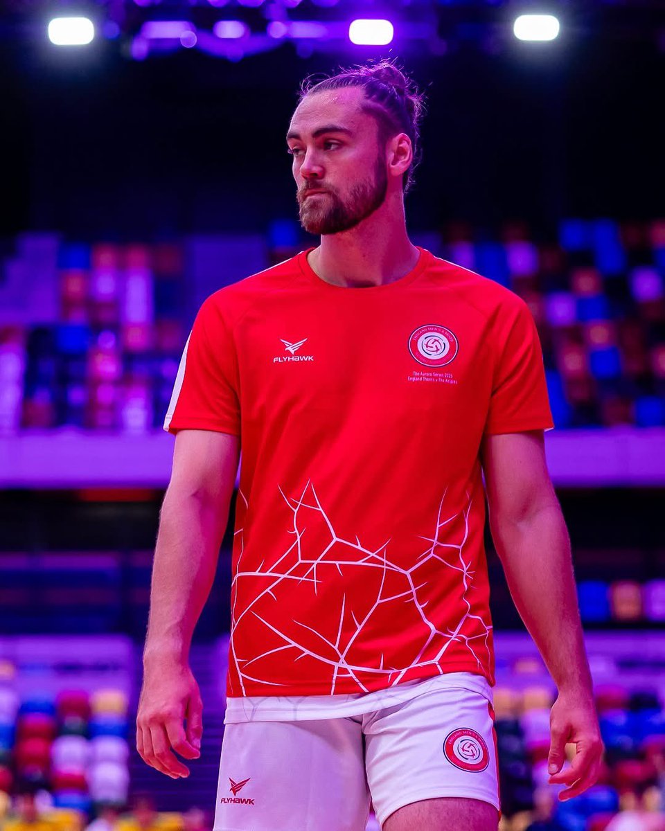 FLYHAWK (@flyhawknetball) on Twitter photo 🦅 FLYHAWK x ENGLAND 🏴
We’re incredibly proud to support the England Thorns 🏴 as they step out on the international stage looking super smart. The entire <a href="/EnglandMMNA/">England Men's & Mixed Netball Association - EMMNA</a> team are fantastic to work with and are always pushing boundaries for the men’s and mixed game - thank you 🙏 🦅 FLYHAWK x ENGLAND 🏴
We’re incredibly proud to support the England Thorns 🏴 as they step out on the international stage looking super smart. The entire <a href="/EnglandMMNA/">England Men's & Mixed Netball Association - EMMNA</a> team are fantastic to work with and are always pushing boundaries for the men’s and mixed game - thank you 🙏
