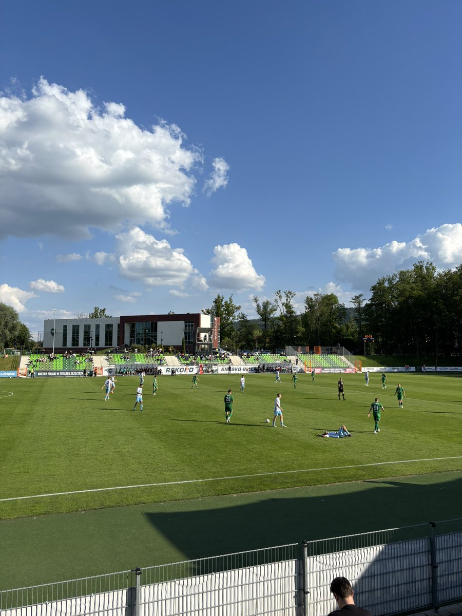 Kuba Ochodek (@ochodek_jakub17) on Twitter photo Poprzedni weekend rozpoczął się od takiego zwycięstwa jakiego szczególnie potrzebowaliśmy - pewna pierwsza połowa i duży spokój.
⚽️ <a href="/TSP_SA/">TS Podbeskidzie S.A.</a> vs ŁKS II Łódź 3:0
⚽️ Gwarek Ornontowice vs Kuźnia Ustroń 1:0 (4 liga śląska)
⚽️Rekord Bielsko-Biała vs Świt Szczecin 1:3 (2 liga) Poprzedni weekend rozpoczął się od takiego zwycięstwa jakiego szczególnie potrzebowaliśmy - pewna pierwsza połowa i duży spokój.
⚽️ <a href="/TSP_SA/">TS Podbeskidzie S.A.</a> vs ŁKS II Łódź 3:0
⚽️ Gwarek Ornontowice vs Kuźnia Ustroń 1:0 (4 liga śląska)
⚽️Rekord Bielsko-Biała vs Świt Szczecin 1:3 (2 liga)