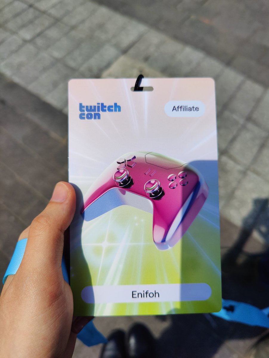 Hi #TwitchConEU ! (⁠｡⁠･⁠ω⁠･⁠｡⁠)⁠ﾉ⁠♡ Curious to see what it's like! (⁠｡⁠•̀⁠ᴗ⁠-⁠)⁠✧