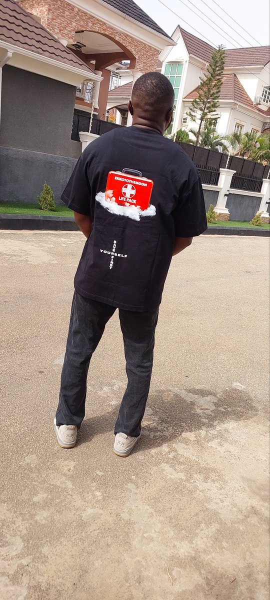 R3al_monAmi's tweet photo. Save yourself first ##Lifepack https://t.co/4NWwPK0epo