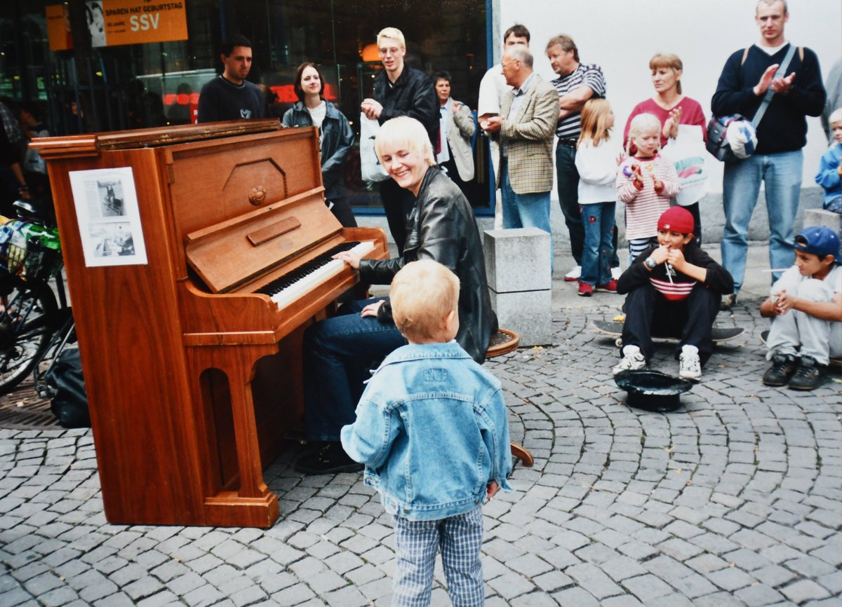 Hello friends, hoping to play my home town this afternoon, please come along if you are in the vicinity, have a great weekend x