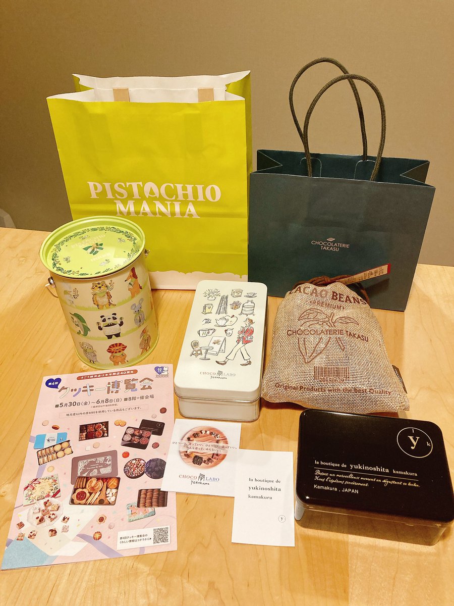 MIKARyNA's tweet photo. 昨日は、パシフィコ横浜で開催中のルピシア グランマルシェからの、横浜そごうクッキー博覧会。
自宅でのお茶の時間が充実♪
クッキー缶、まだまだ欲しいのが沢山あった！ https://t.co/rjFWcPtd61