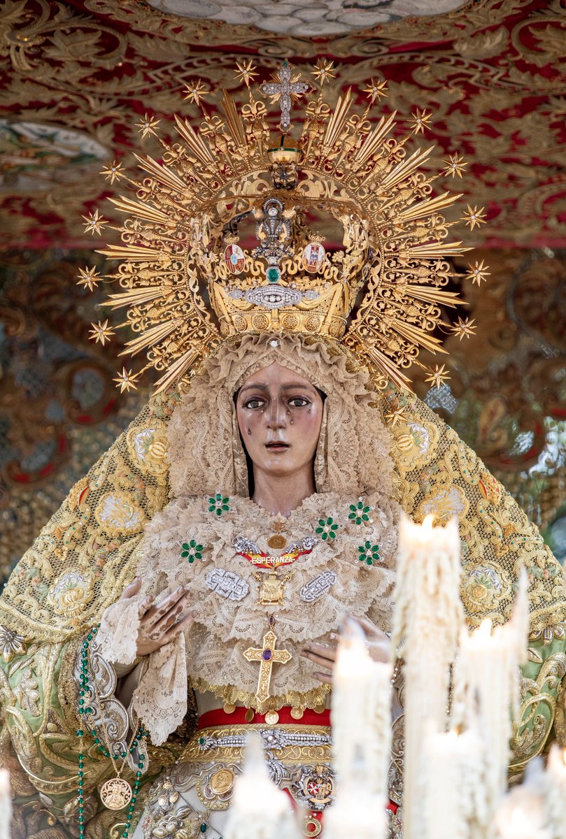 LXI años de Esperanza coronada!