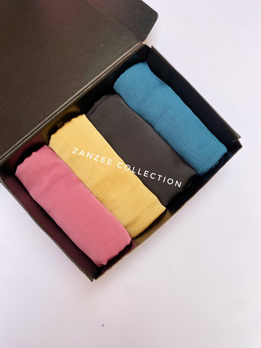I take God beg you, please retweet this for me 🙏🙏🙏

LAMISA Non- slippery Shawl 

🌸Our soft silk scarves are the perfect match for your Eid outfit

Price: #4,000 each 

Box of 4: #18,000

To shop, dm or whatsapp wa.me/2348138085757