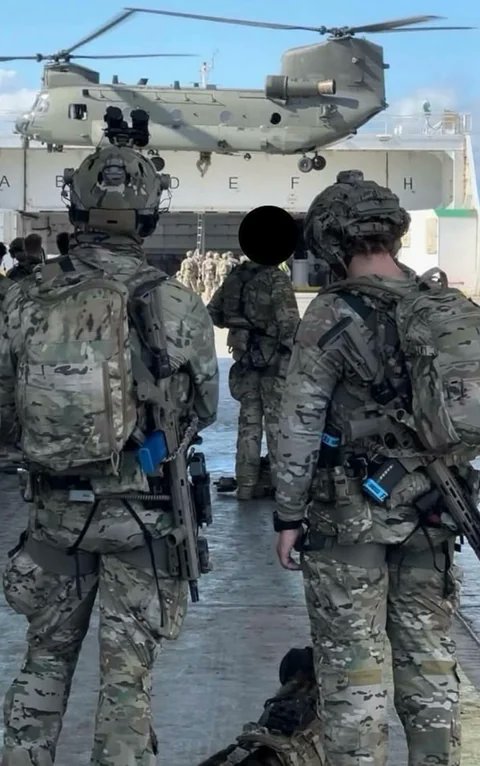 top_force's tweet image. 🇬🇧 #SpecialForces #SBS #Commandos ⚓️#HTL #Chinook #MCX #CTM 🗡️🚢🛳️🤿