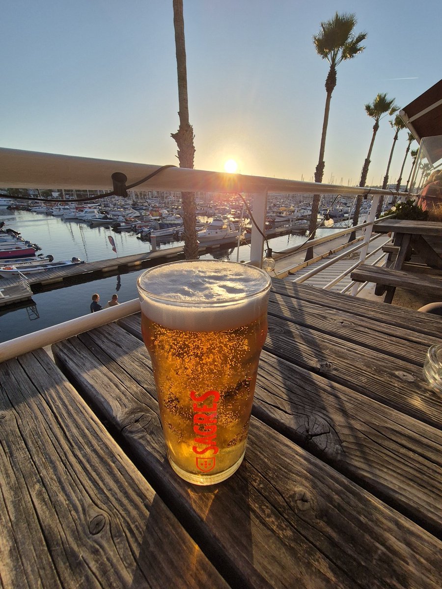 Pint of Sagres in Lagos Portugal 🇵🇹

Thanks <a href="/klopps_f/">Klopps Fistpump👊🏆</a> for another cracking photo 

Definitely a pint with a view👌👌👌👌👌