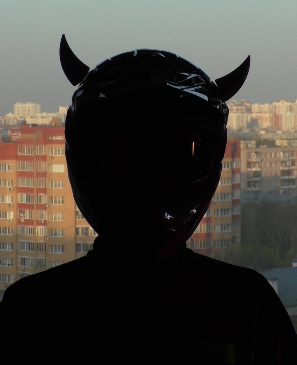 This character is not yet unlocked😈