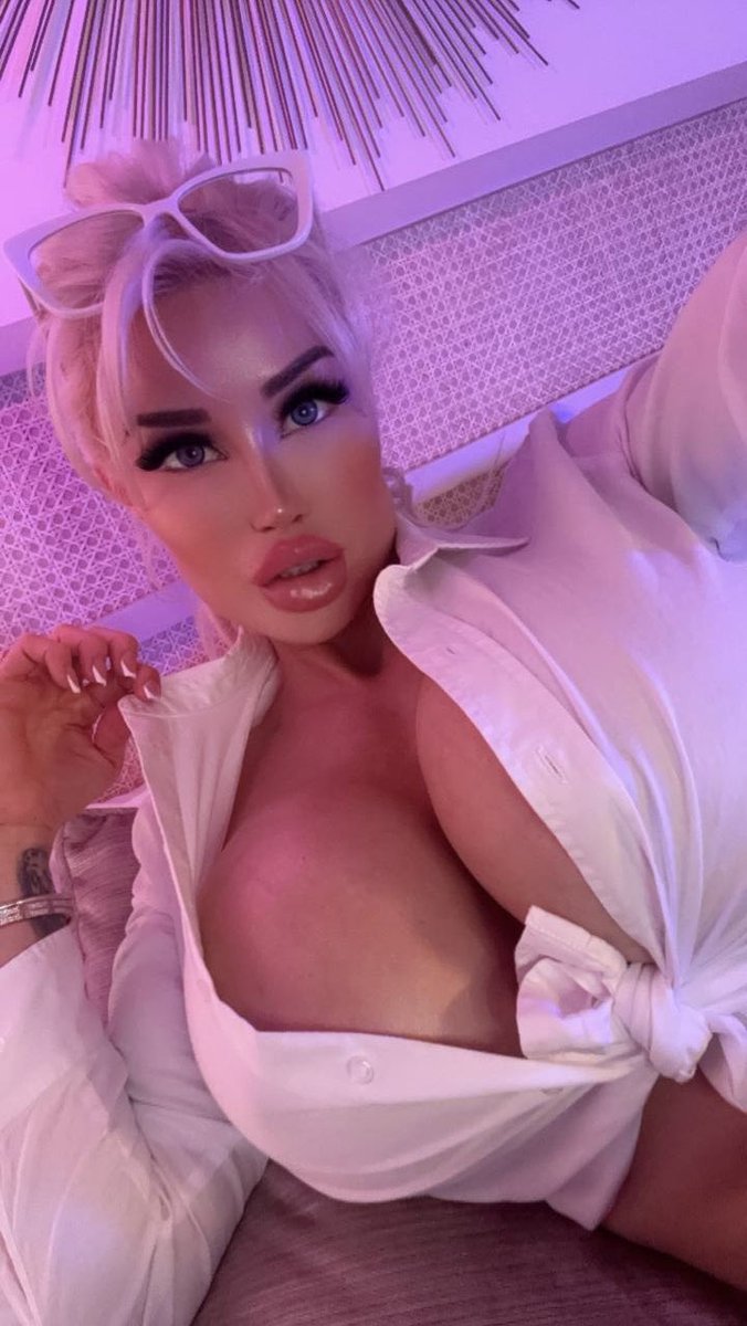 Would you rather have dinner with me or dessert on me?