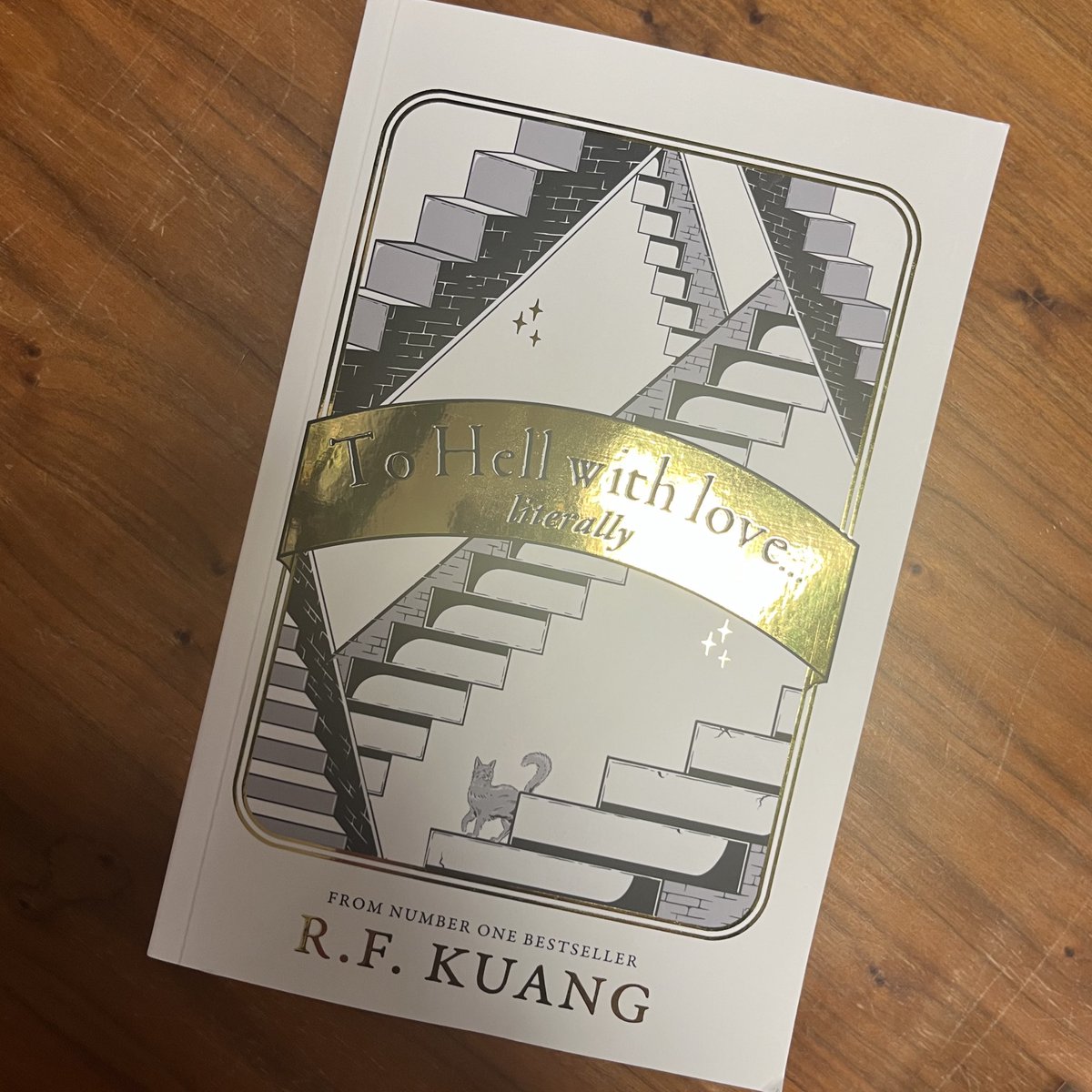 I’m literally so speechless✨
This has literally been one of my most anticipated releases of this year and I can’t believe I’m holding it this early!! A huge thank you El <a href="/HarperInsider/">HarperInsider at HarperCollins</a> the scream in the staff room when I opened had to have been heard from the shop floor 🤣